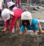 掘ると温泉が出るんだって